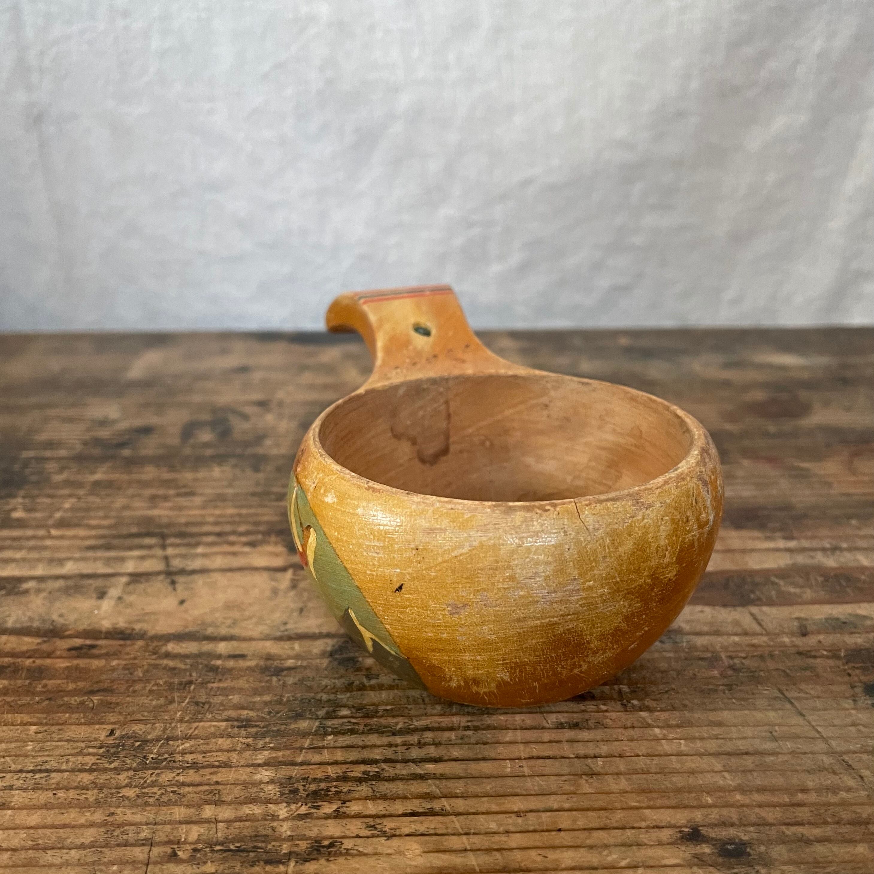 絵の描かれたククサのようなもの | tsuitachi craft&brocante