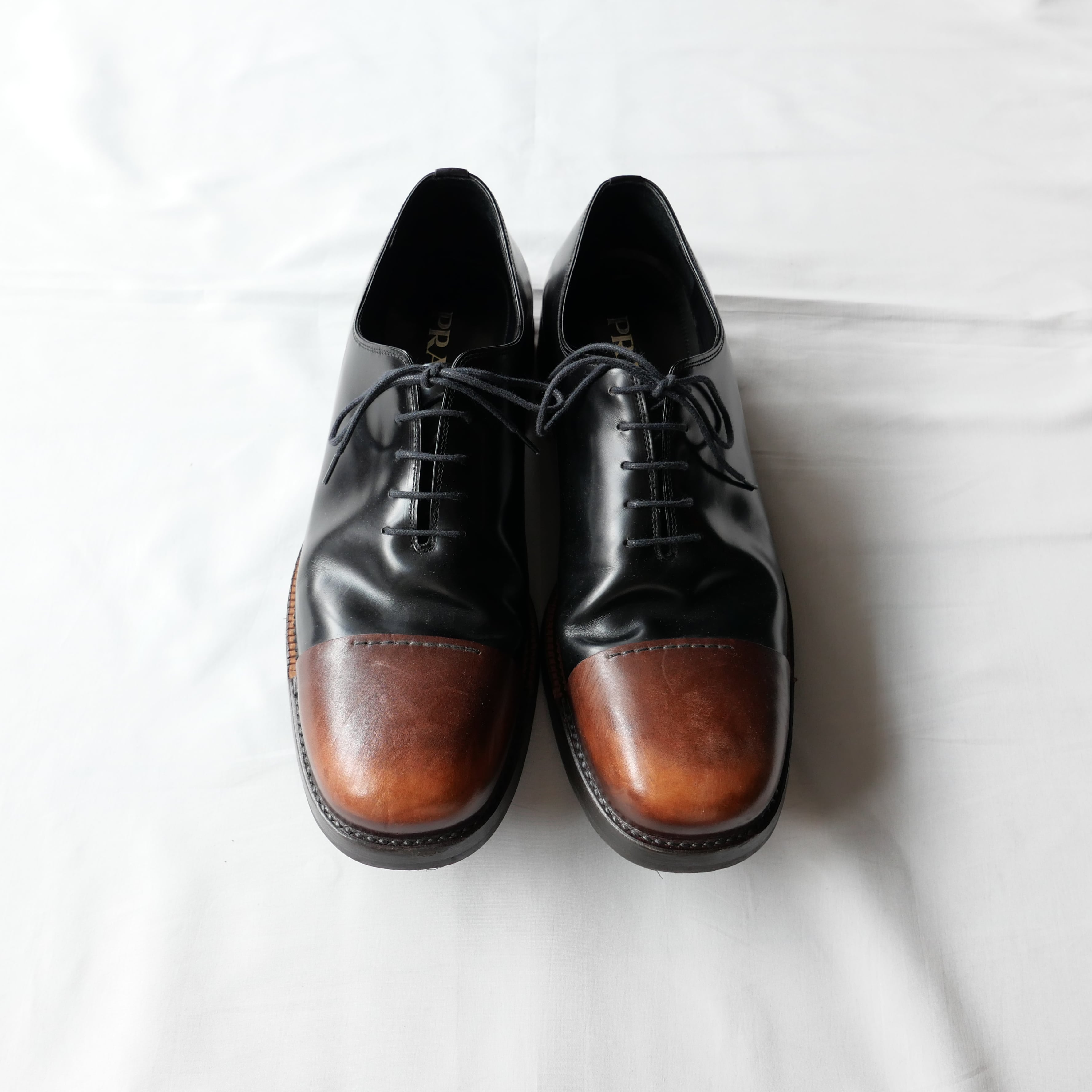 PRADA LEATHER DERBY SHOES | safarionline