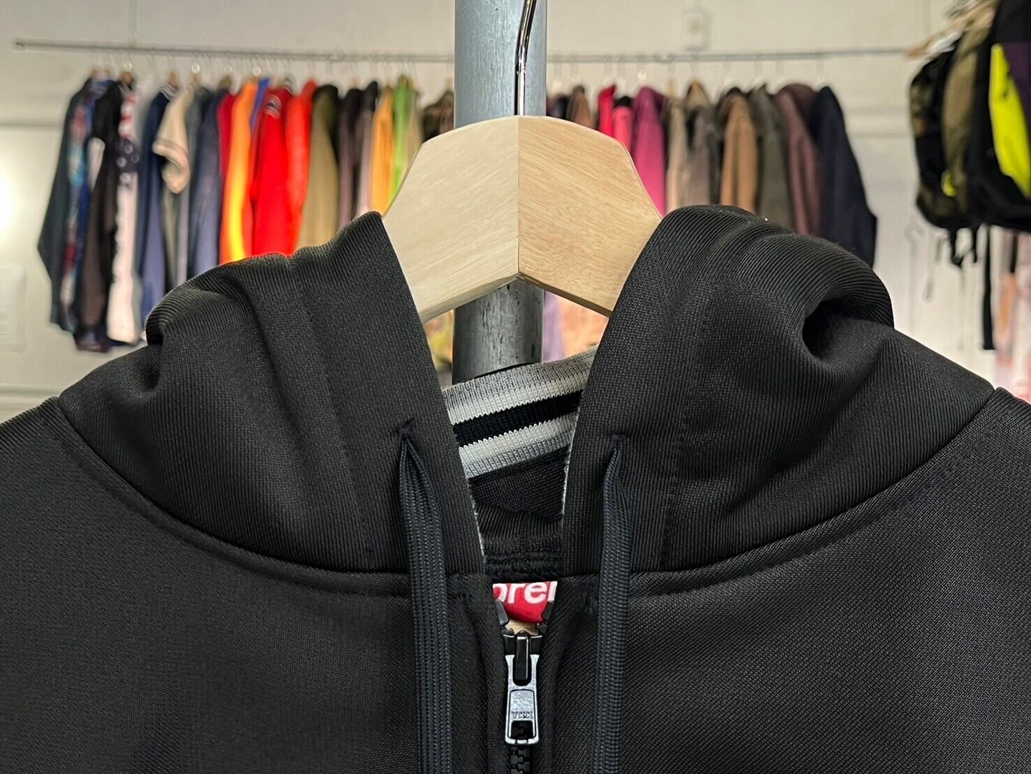 Supreme FOOTBALL ZIP UP HOODED SWEATSHIRT BLACK LARGE 49181 
