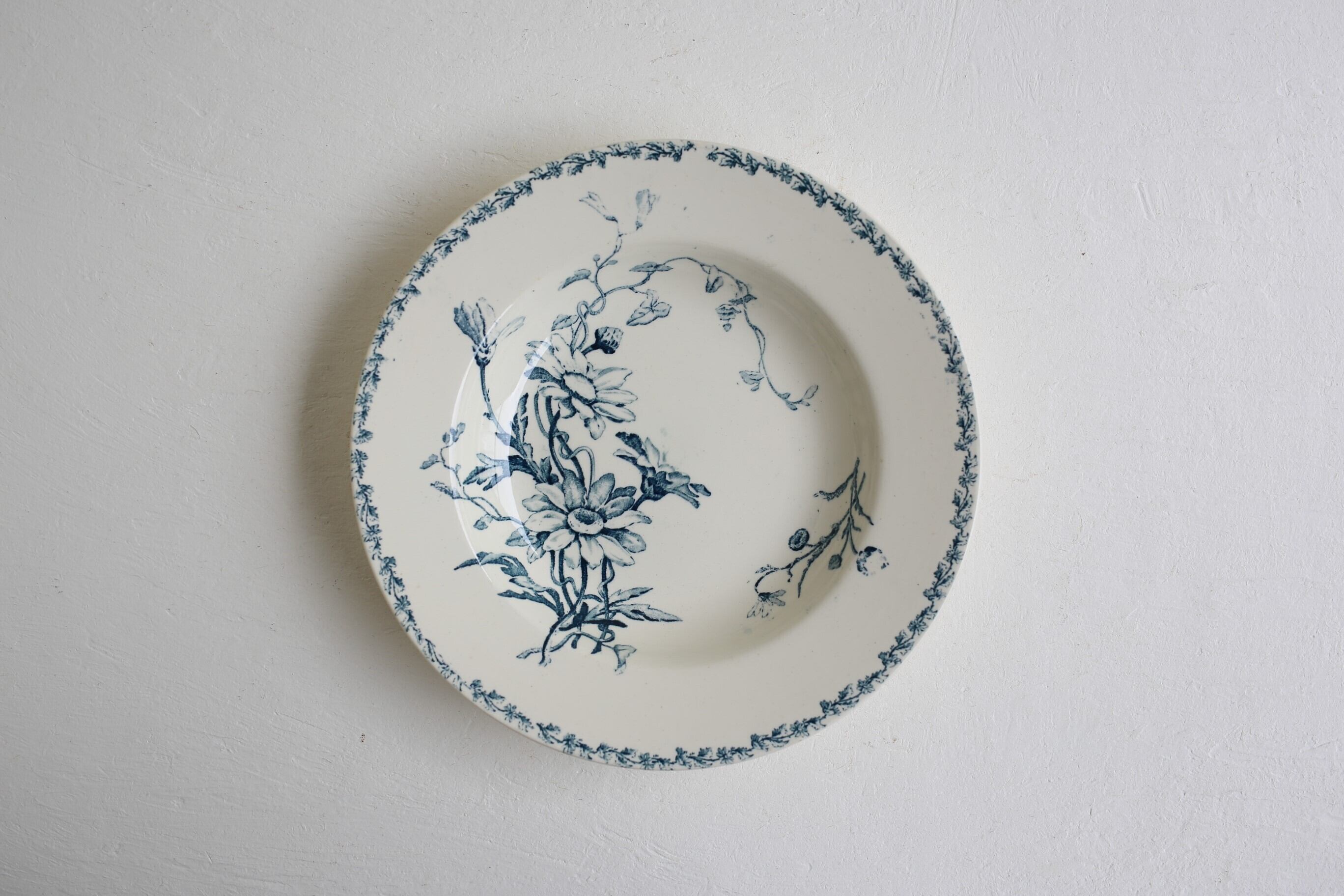 フランス アンティーク KG LUNÉVILLE リュネヴィル 『marguerite』深皿 N-02212h