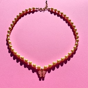 Butterfly Pearl ネックレス / Pink