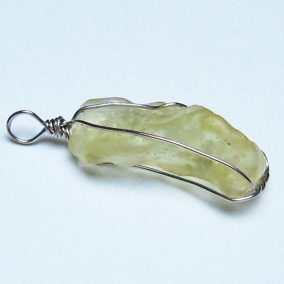 リビアングラス ペンダント 一点物 メール便可 112-13670