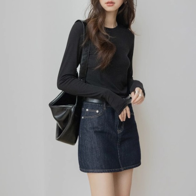 クルーネックTシャツ