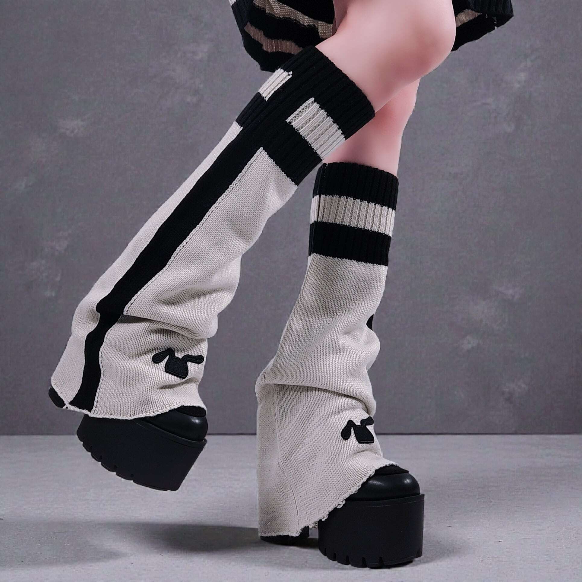 1/6レッグカバー大特価ガチャ【お1人様1回限り】 | NIER CLOTHING