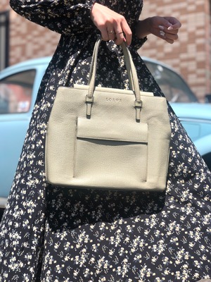 LOEWE ロエベ フロントポケット ロゴ エンボスレザー ハンドバッグ 