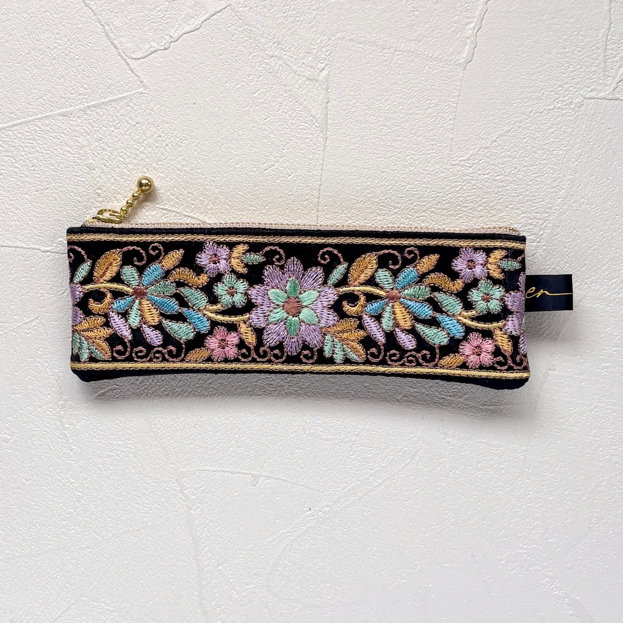 大人のためのインド刺繍リボン　スリムポーチ｜メガネポーチ / ペンケース｜ BLACK 　