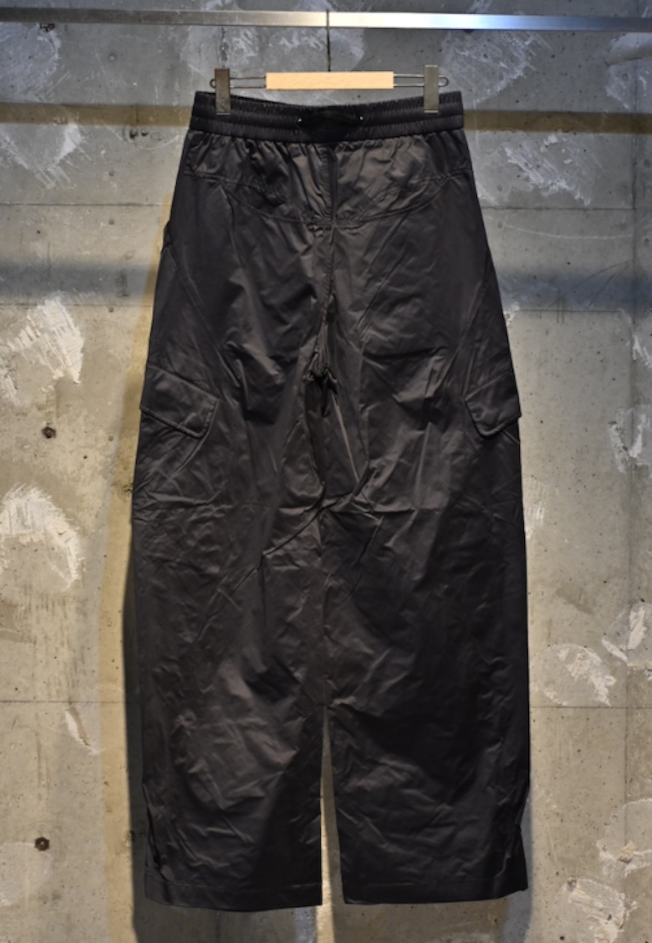 【関税込み】NAMESAKE ブラック Rod Warm Up カーゴパンツ 24AW】NAMESAKE(ネームセイク) / ROD WARM UP CARGO PANTS