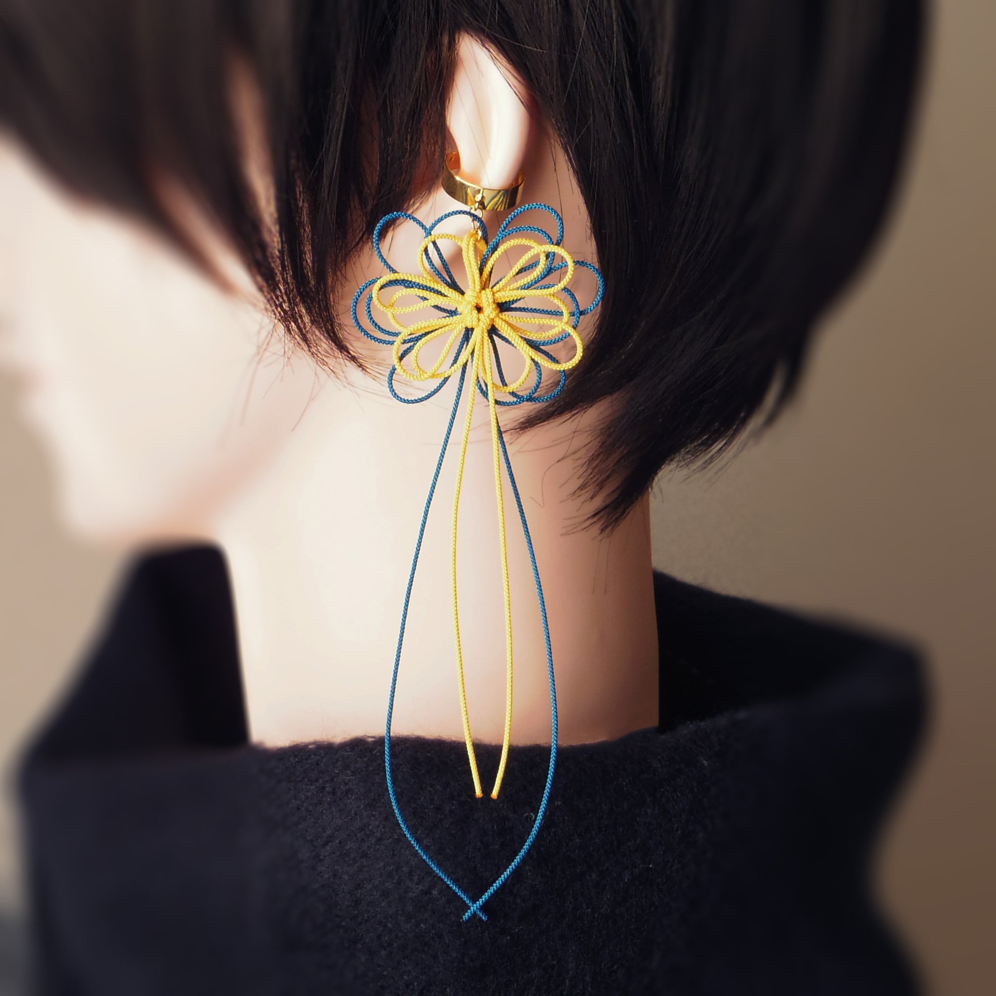 かたっぽイヤーカフ「あでかさね」(黄×淡青)