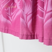 フラダンス 衣装 パウスカート パープル系 ハワイアンプリント 花柄 植物柄 フラワープリント アロハ フラ ダンス レッスン 練習 華やか かわいい おしゃれ シングル スカート 鮮やか 軽やか ふんわり ピンク系 紫 ピンク フラダンス衣装 フラダンス用 ハワイアン おしゃれ衣装 練習着 植物モチーフ 可愛い