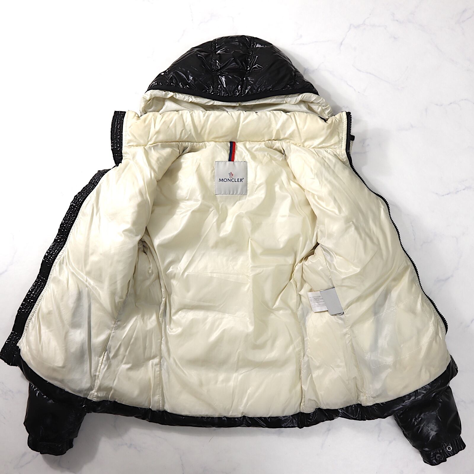 モンクレール MONCLER 国内正規品 BADIA フード付き ダウンジャケット レディース ブラック 0 【中古】【3-DB237】