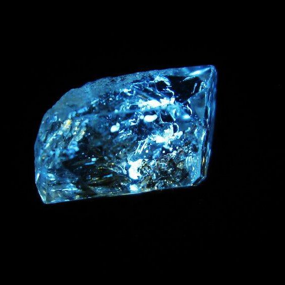 オイルインクォーツ 原石 石油入り 水晶 171-5172