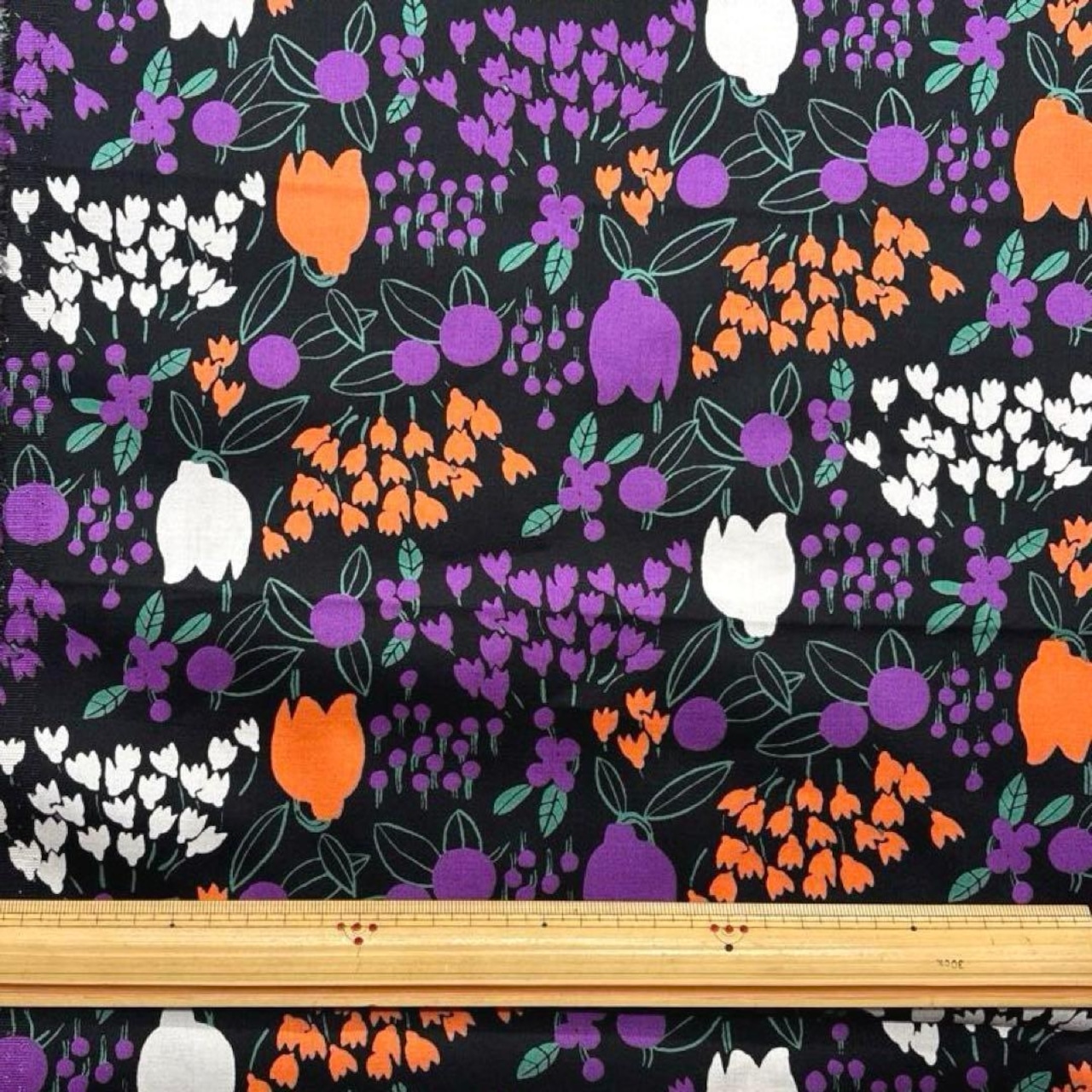 TB299◆3m◆L◆綿100%HOKKOサテン生地◆北欧風花柄