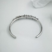 Moment / Dot Bangle
