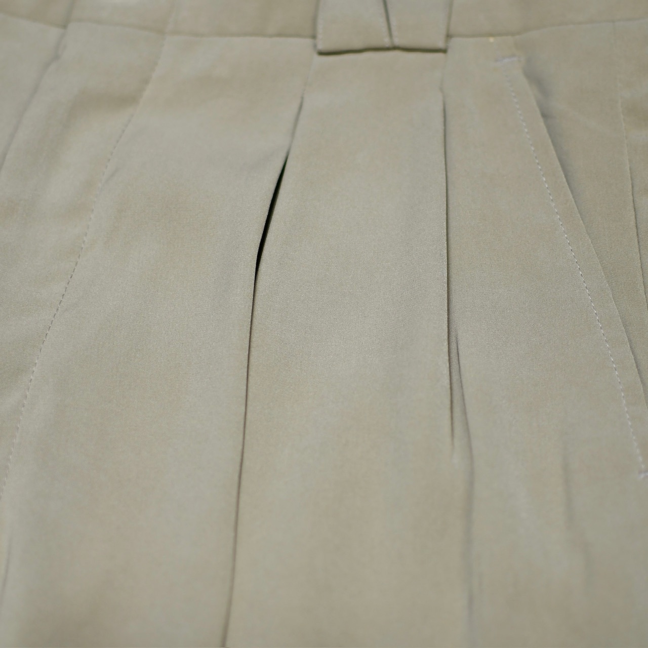 drape silhouette golf embroidery 2tuck slacks