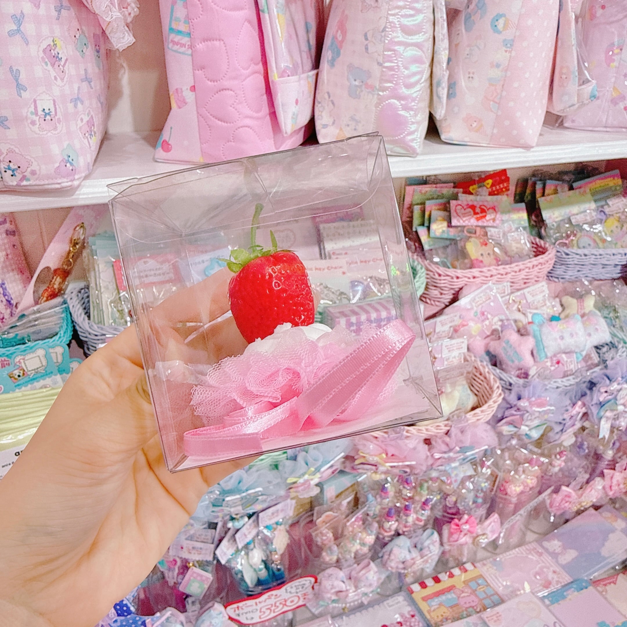 【J2】16-37ぬいぐるみ用ホイップストロベリーヘッドドレス