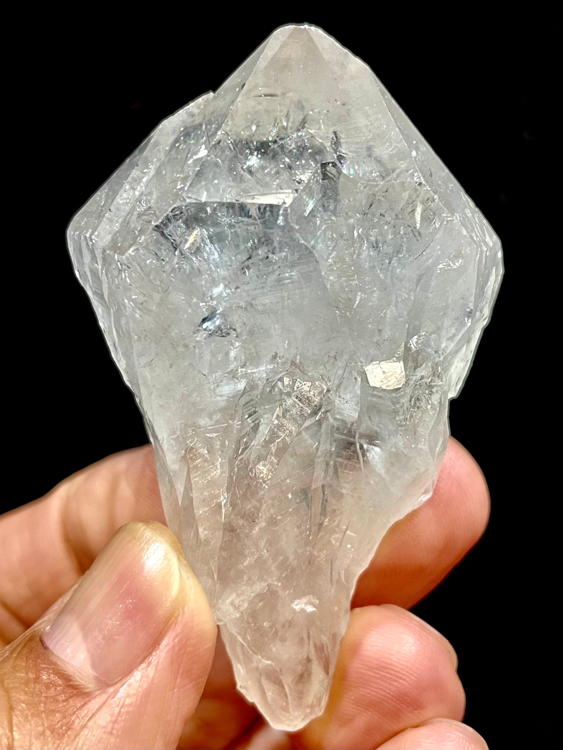 6) 壮大な覚醒・変容「ホワイト・アメジスト」