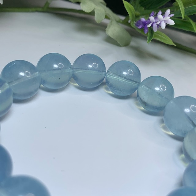 2.透明感ブルー☆アクアマリンブレスレット