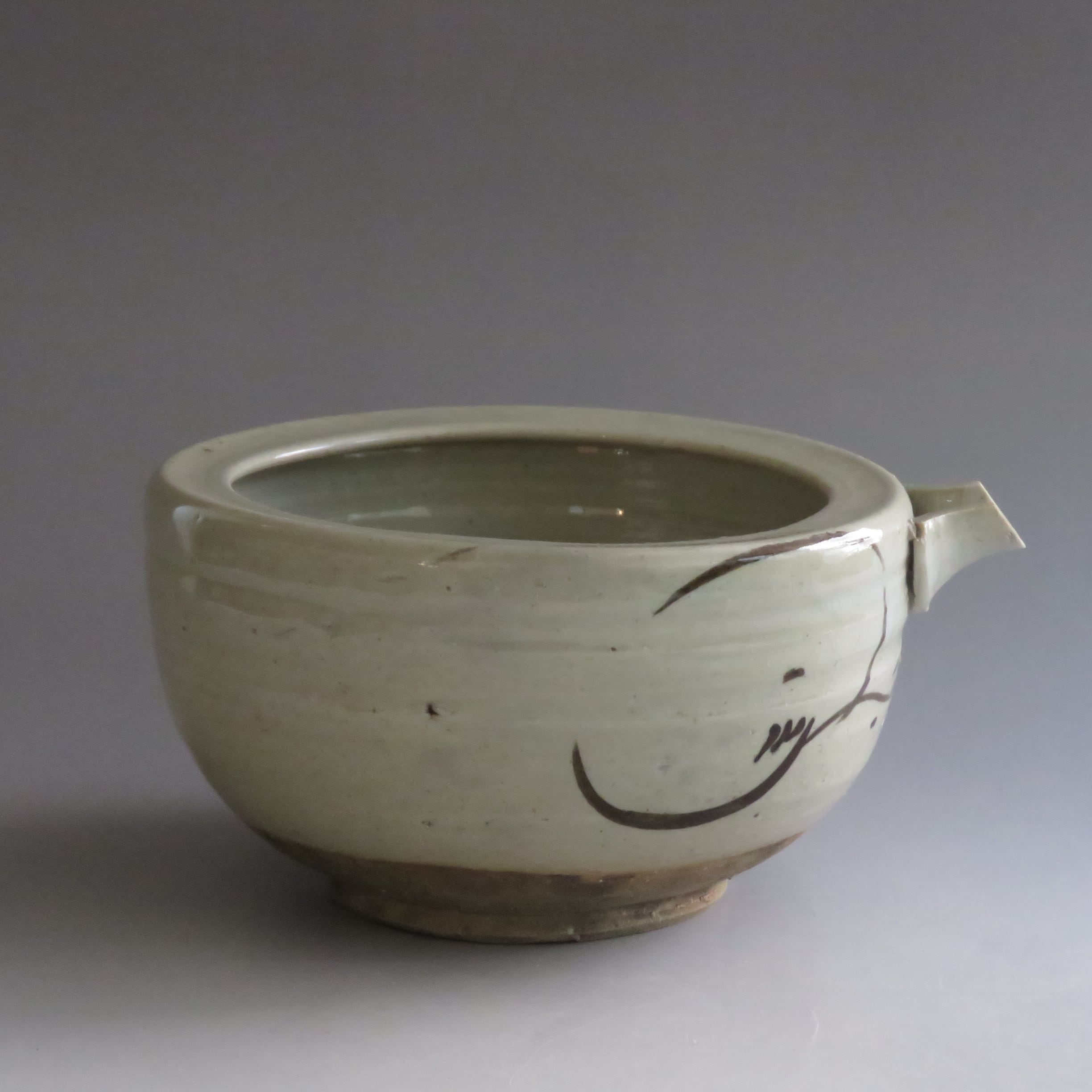 時代 絵瀬戸 片口 鉢 1300㏄ 明治期(1890年)頃 水切れ良 大型 時代 絵瀬戸 片口 鉢 1300㏄ 明治期(1890年)頃 水切れ良 大型