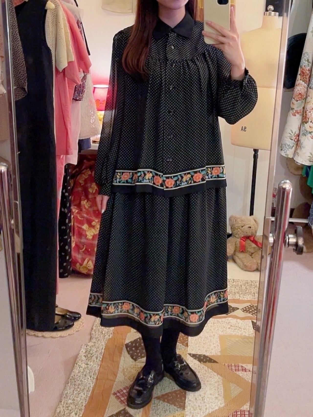 flower line black dot set up