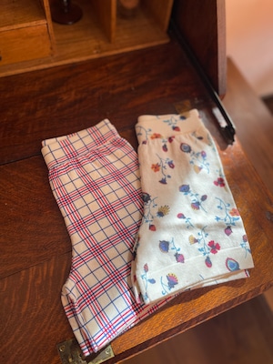 残り1点( 1Y ) FUB / Flower Printed Shorts