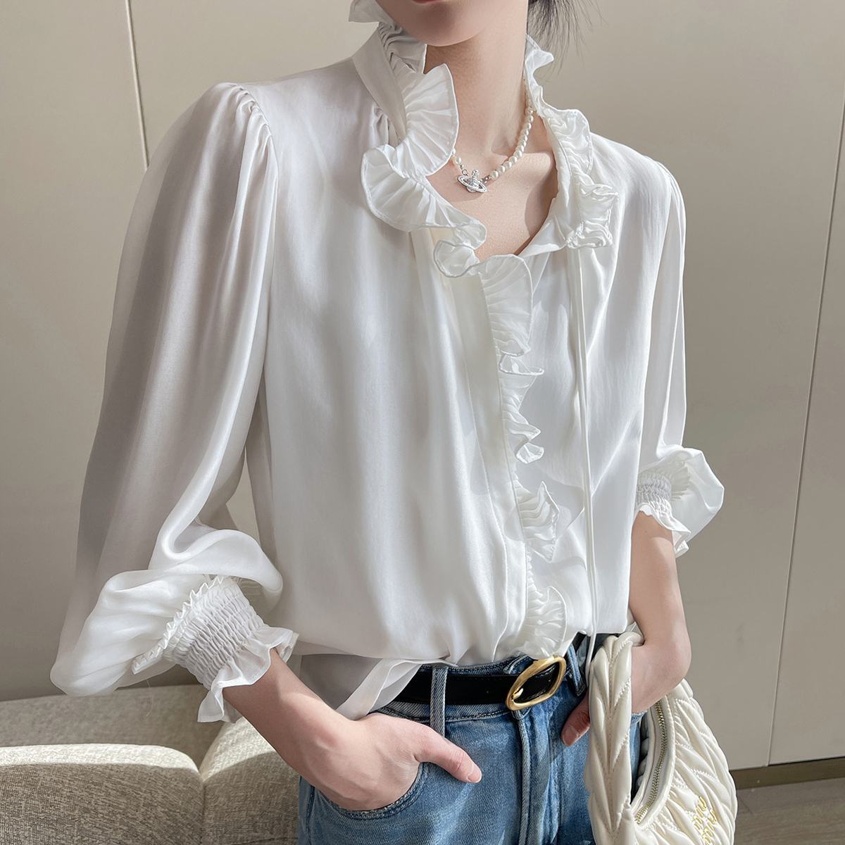 Romantic frill blouse M1033 | Mbeaute