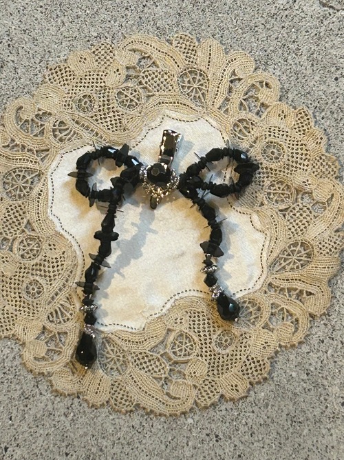 tanakadaisuke    black beads ribbon clip