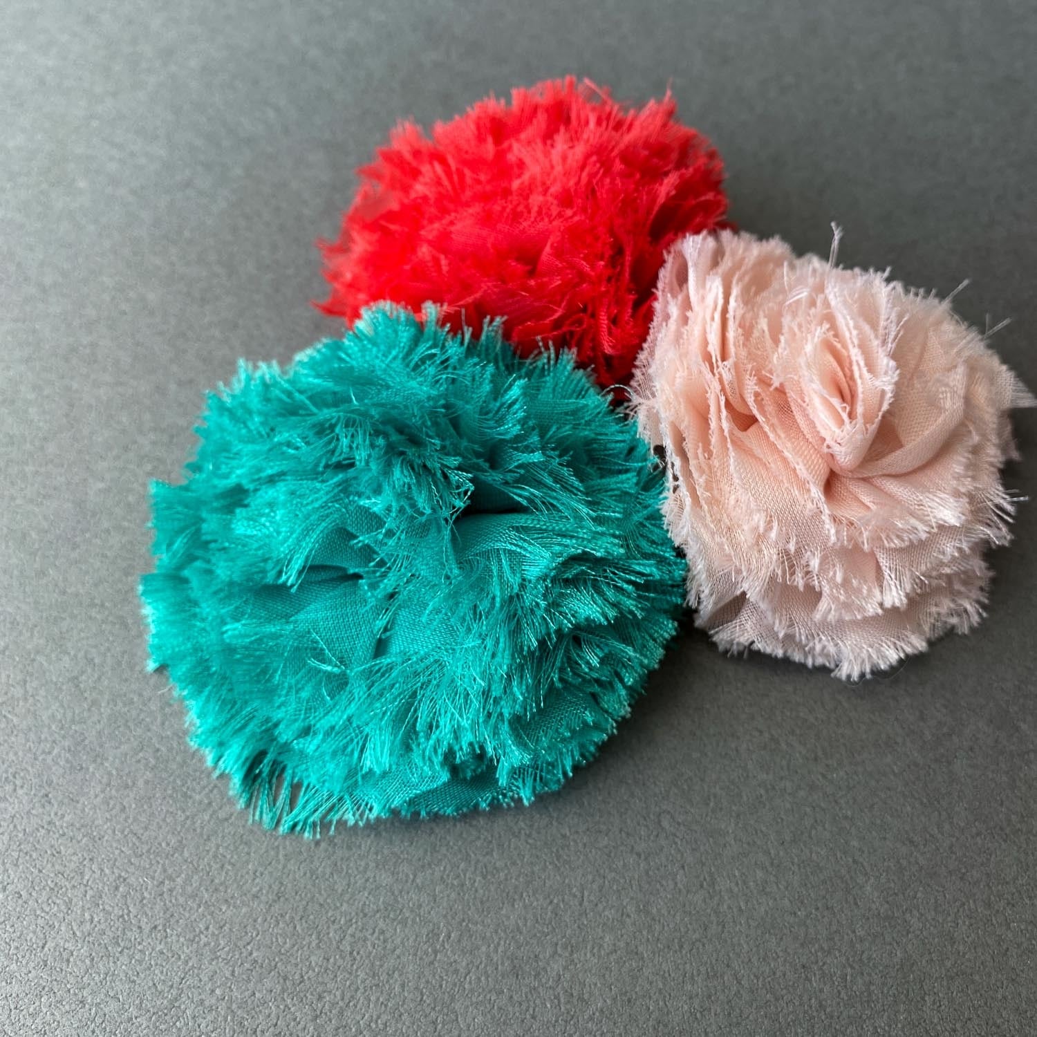 再入荷〉カラフルふわふわ布花 | Dua-アクセサリーパーツショップ