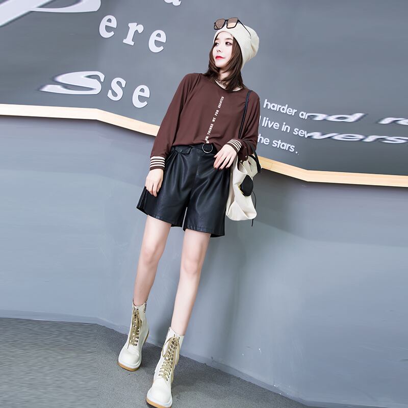 2020年秋の新しいプラスサイズの女性の長袖Tシャツファットシスターは、薄くてウエスタンスタイルのカバーベリートップボトムシャツに見えます ミックスインファッション85747511884