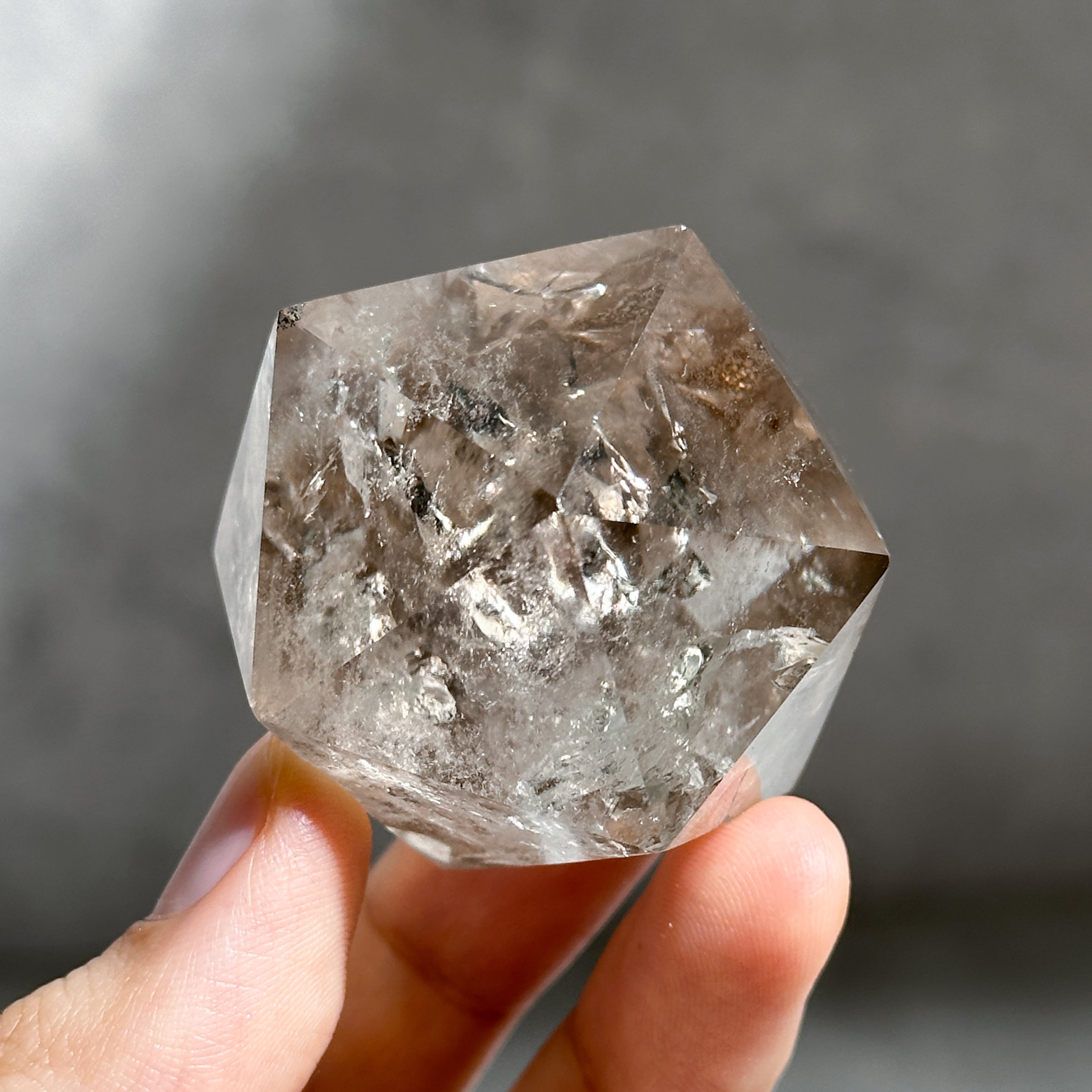 ミナスジェライス産スモーキークォーツ 正二十面体32◇ Smoky Quartz
