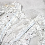 【美品 社交ダンス衣装】 ホワイト系 白 シルバー系 銀 ドレス ワンピース レッスン パーティー 長袖 花柄 スパンコール フェミニン レース素材 華やか スパンコール装飾 おしゃれ おすすめ 結婚式