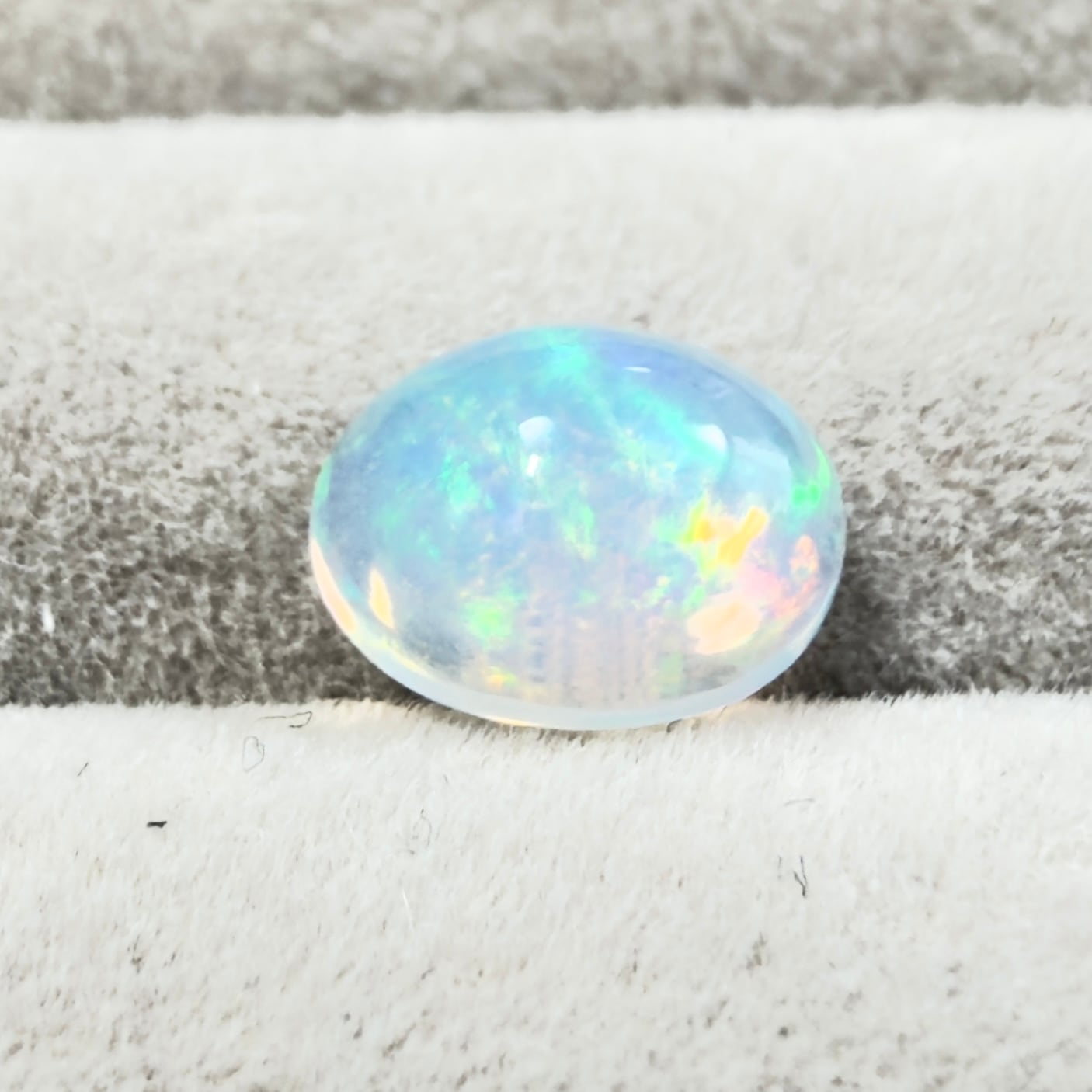 オパール】 ルース エチオピア産 0.88ct | たからいしルース