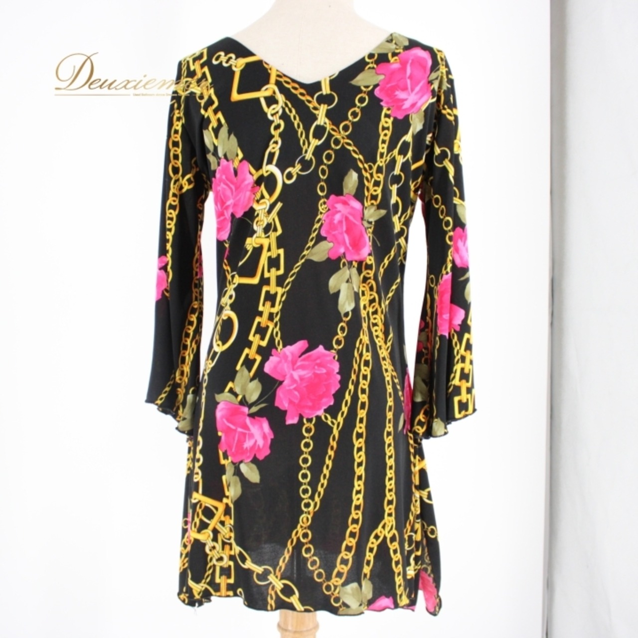 社交ダンス 衣装 スタンダード トップス レッスンウェア レディース ブラック系 ピンク系 イエロー系 花柄 チェーン 丈長め 長袖 黒 黄色 伸縮性 オシャレ ダンスウェア フレアシルエット 柄物 着心地良い カジュアル 機能性 大人 女性用 パーティー 週末 ステージ 出会い コーディネート