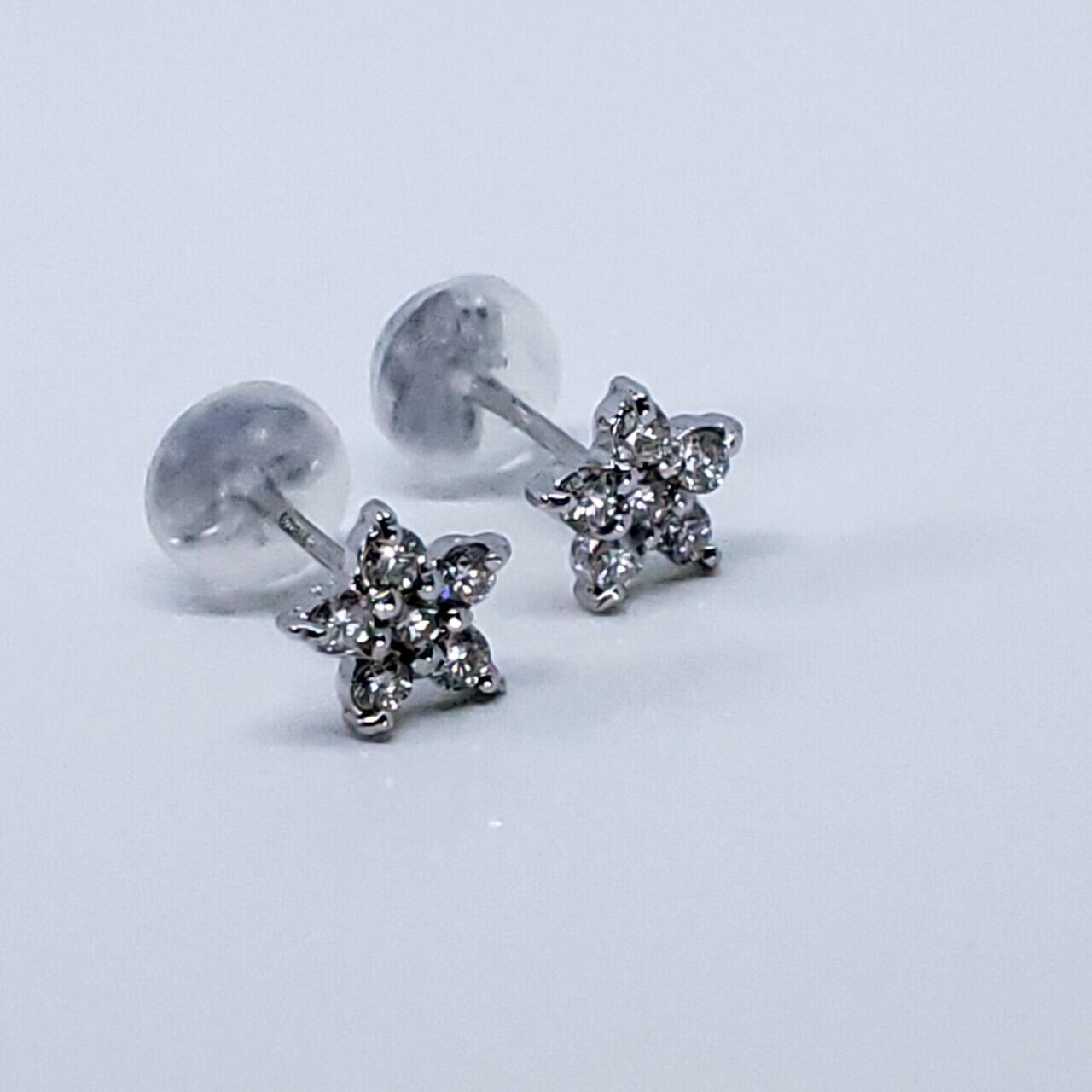 K18WG D0.2ct スターモチーフ ダイヤモンド ピアス | ELLE BRAND