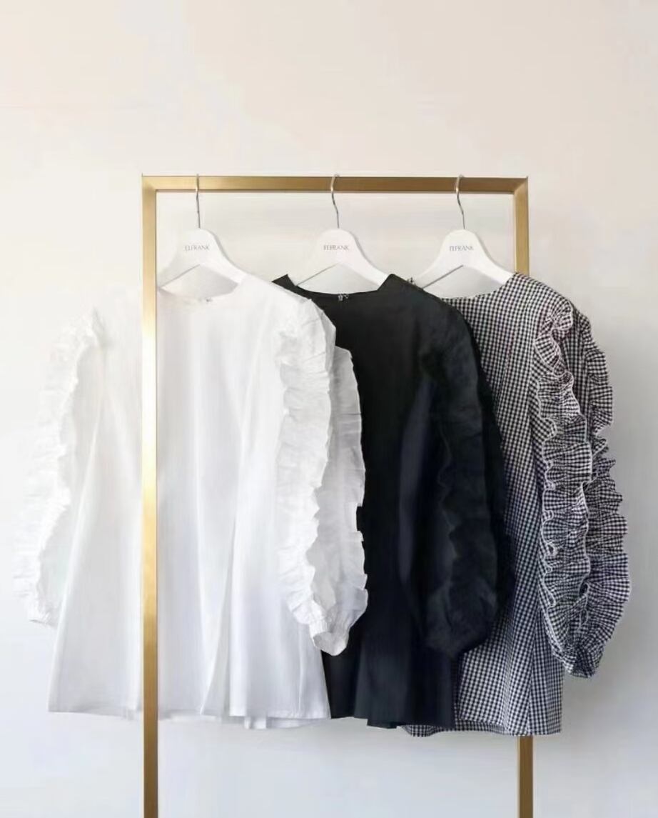 袖フリルトップス　AJ22045-A03