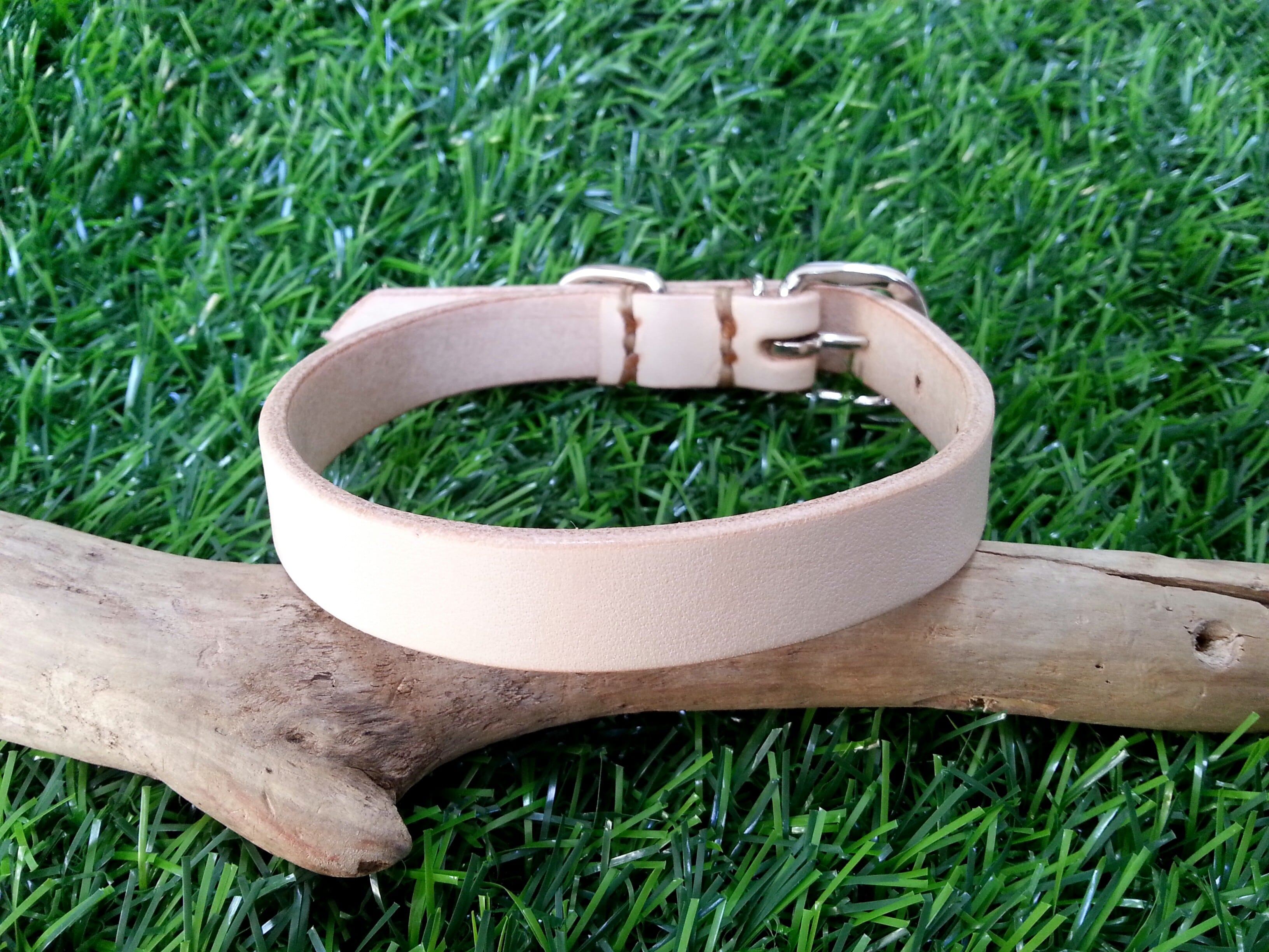 ハンドメイド レザー首輪　サイズXXL（特大）のページです。 ハンドメイド レザー首輪 サイズXXL（特大）のページです。 犬