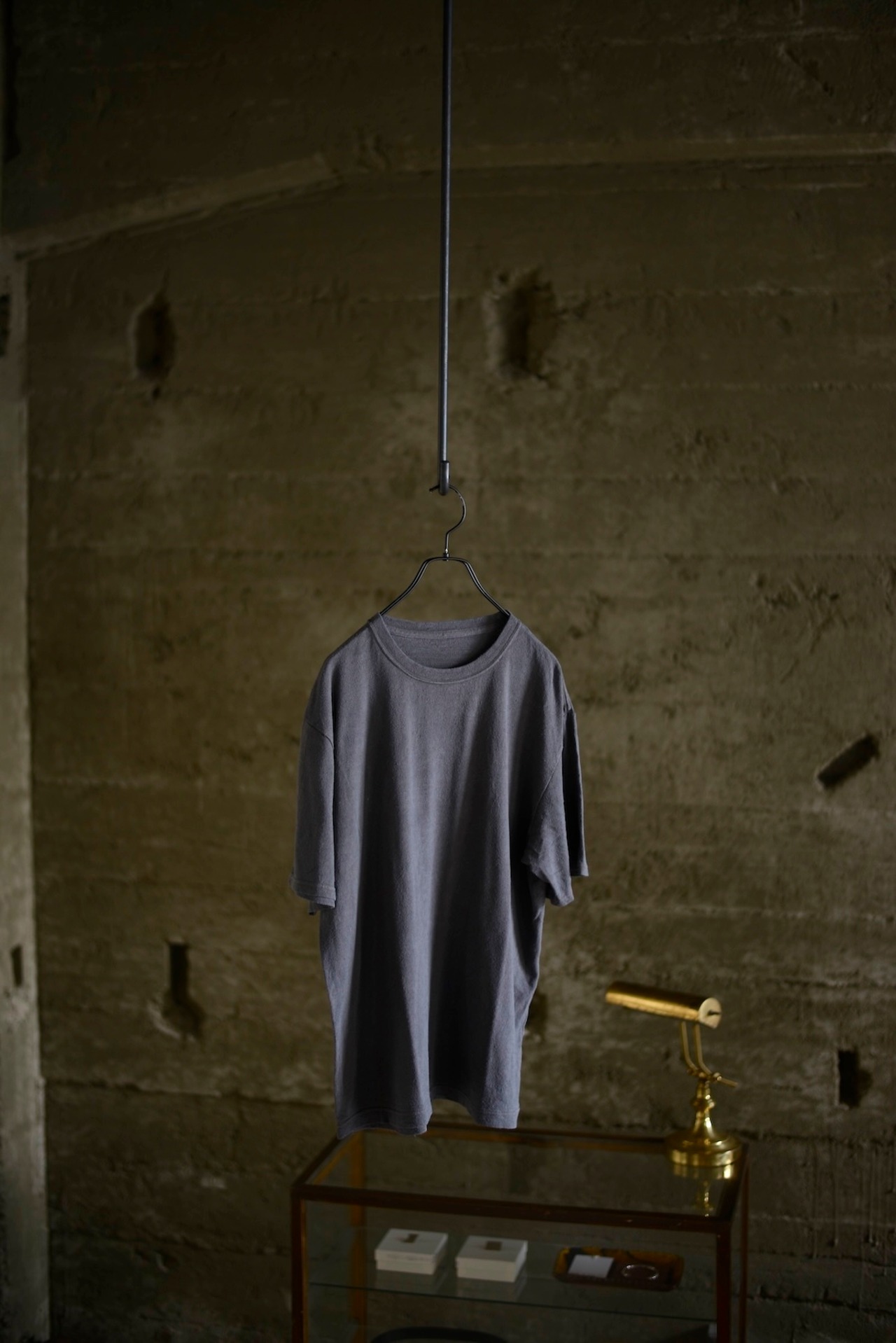 MITTAN / 強撚絹紬糸Tシャツ (薄灰)