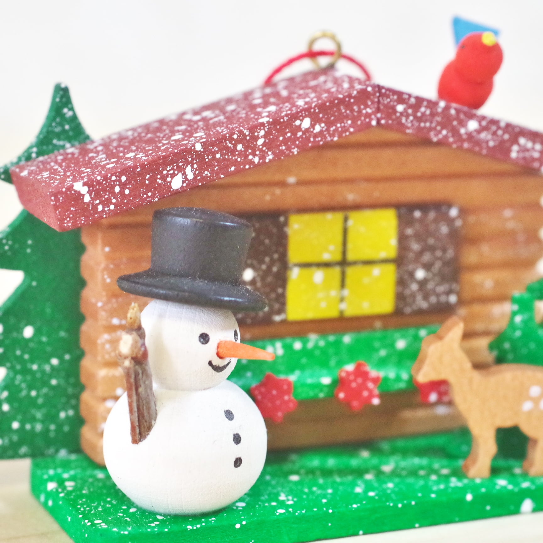 ウルブリヒト オーナメント 山小屋と雪だるま | 木のおもちゃ専門店