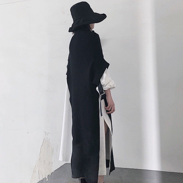 A versatile knitted shawl C0924