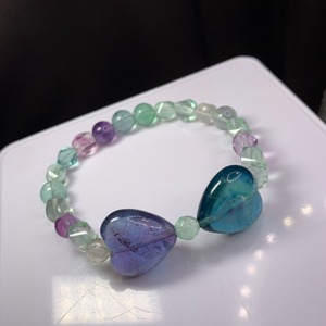 フローライトハート♡デザインブレスレット