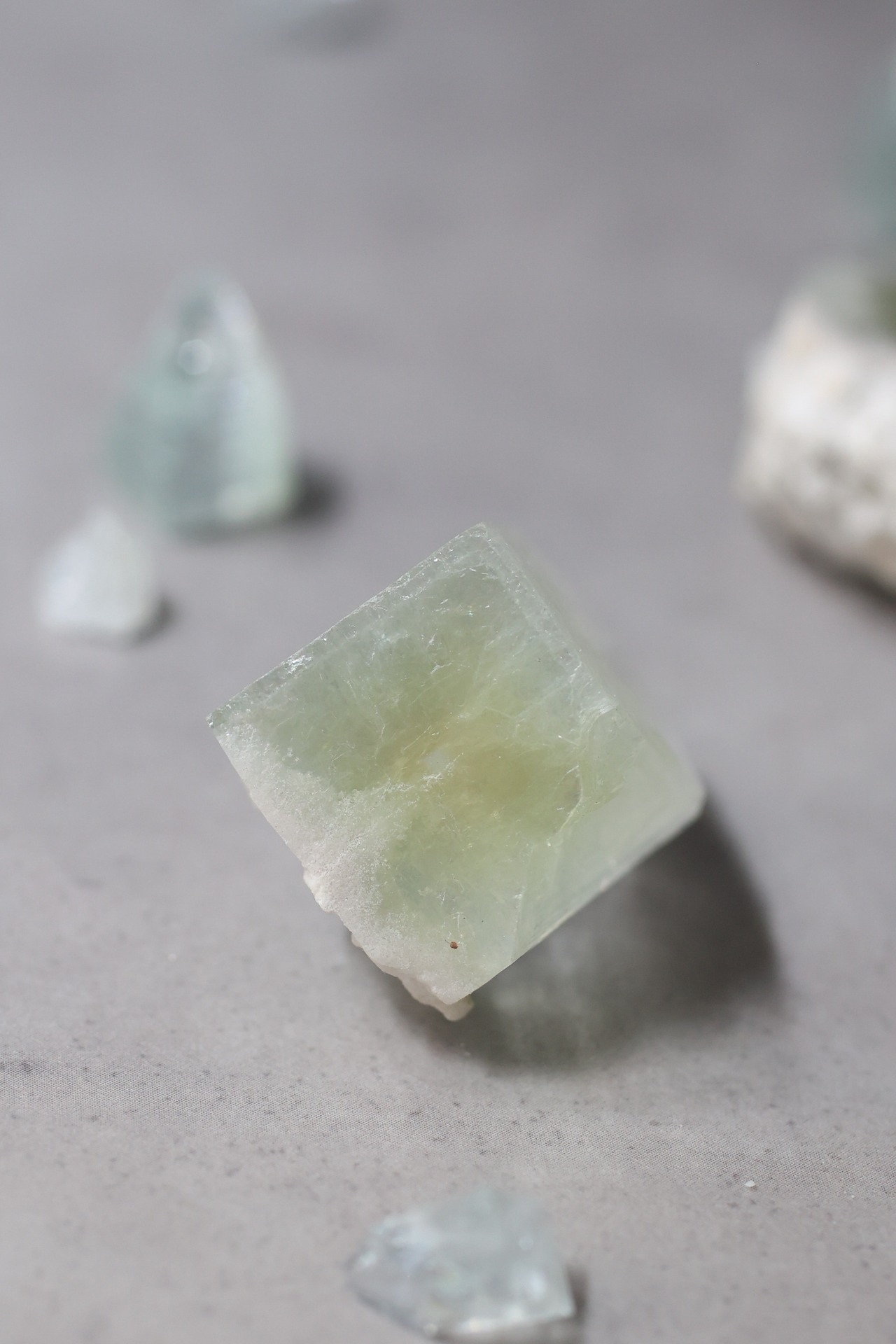 グリーンアポフィライト 「森の結晶」Green Apophyllite ◇ 天然石・鉱物・パワーストーン・原石 | st00379