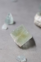 グリーンアポフィライト 「森の結晶」Green Apophyllite ◇ 天然石・鉱物・パワーストーン・原石 | st00379