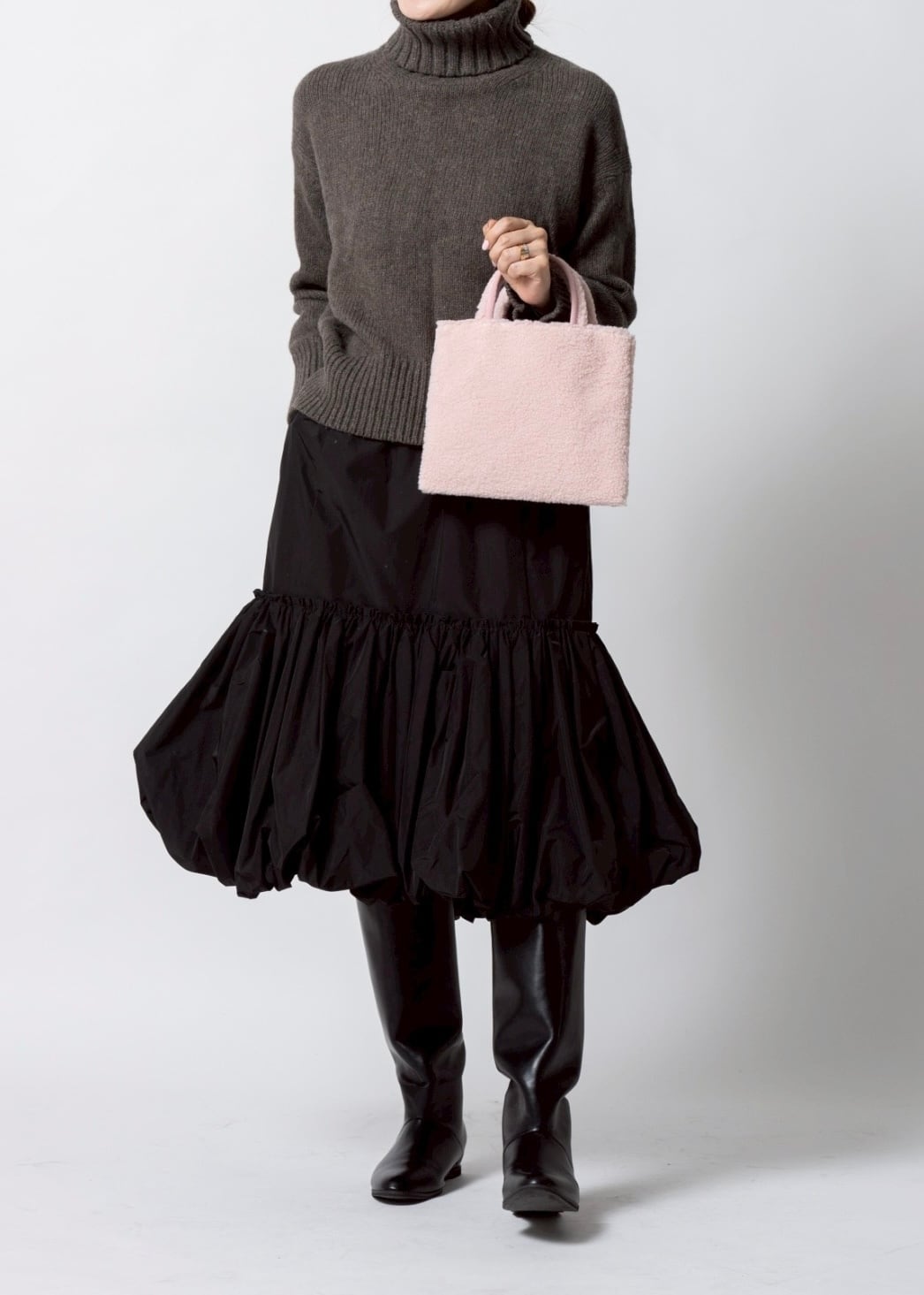 【新品未使用】BIBI soeurs. ビビスール　ツィードミドル　ブラック BIBI bag. “MINI” Dot Black | B I B I soeurs. OFFICIAL ONLINE
