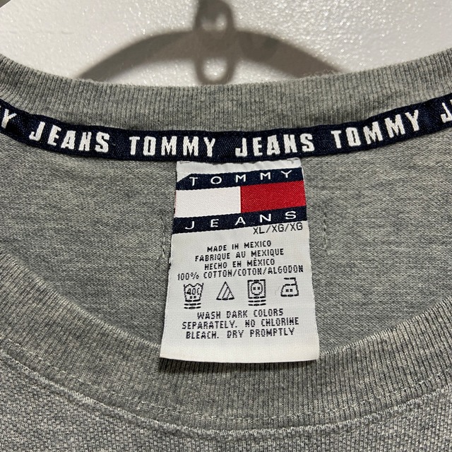 『送料無料』Tommy jeans トミージーンズ　切替ワンポイントTシャツ　XL グレー