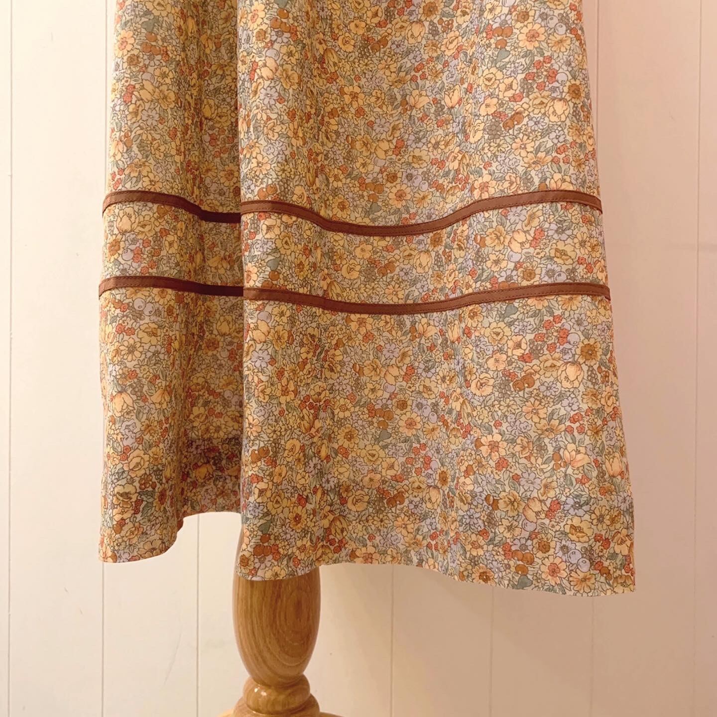 warm flower piping flare one-piece