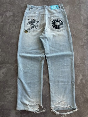AKADEMIKS Back Embroidery Lion Denim