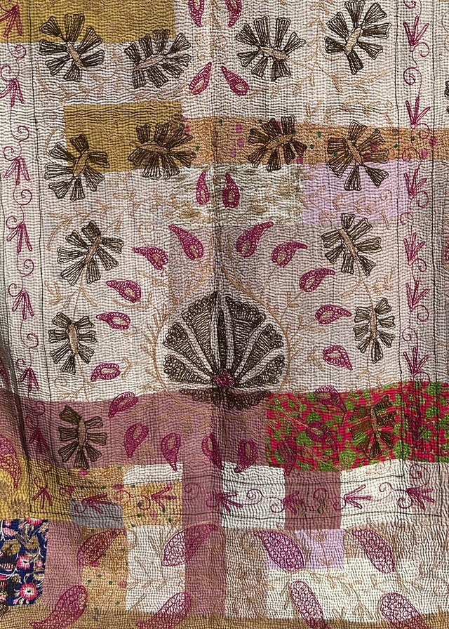 EMBROIDERY KANTHA QUILT_013
