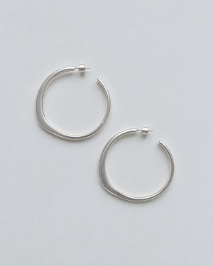 Minimal Silver Hoop Earrings