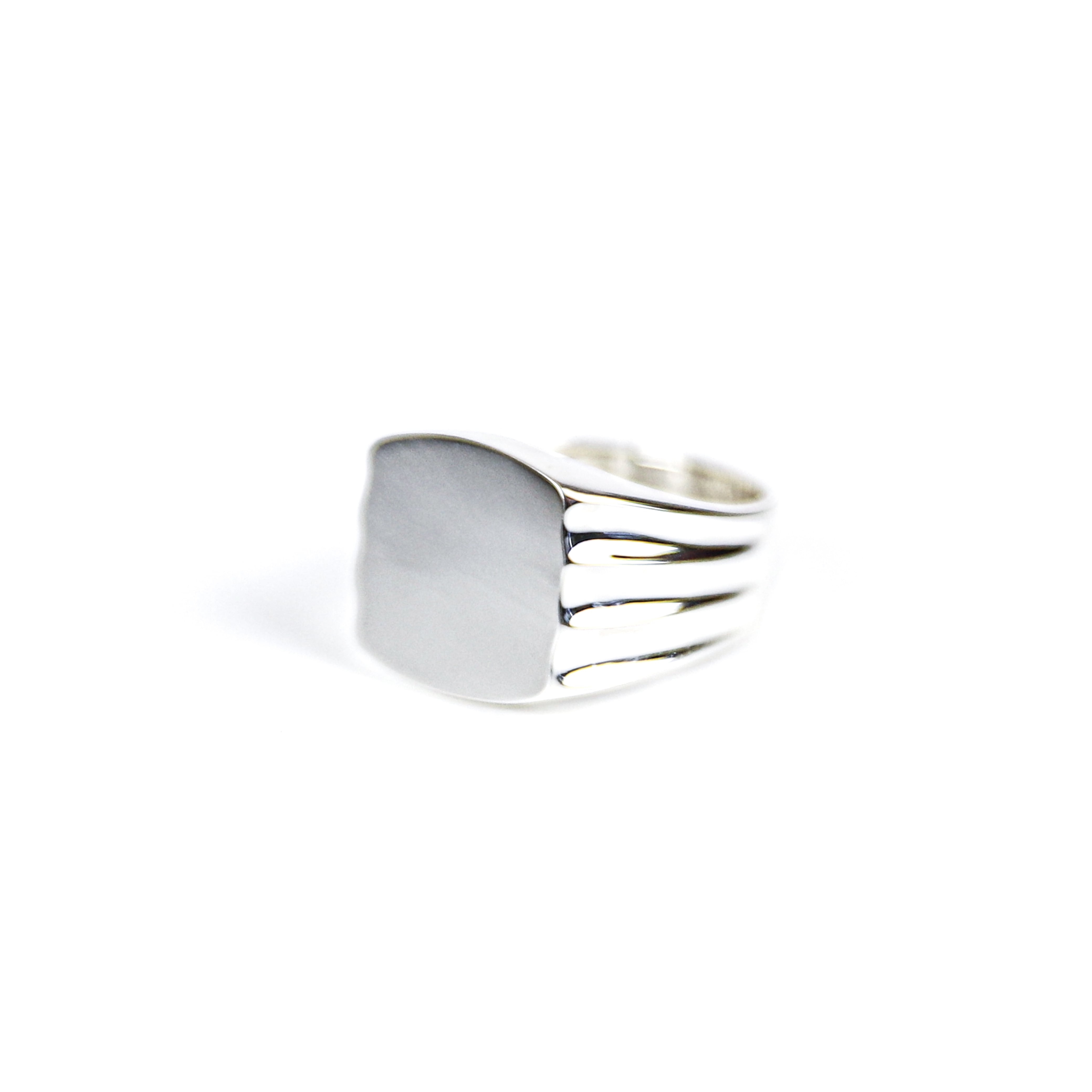 ovy　Silver Signet Ring