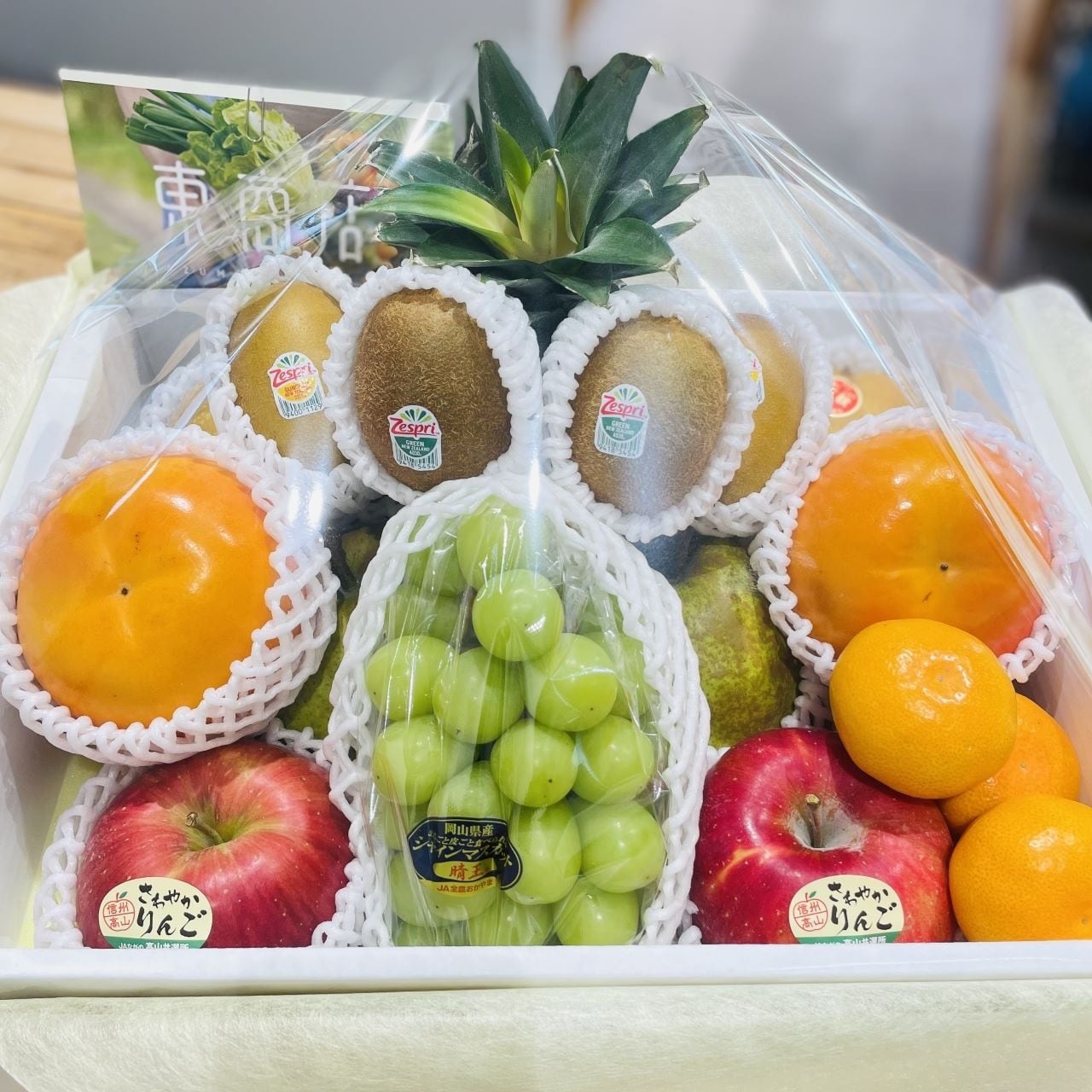 岡山白桃【ロイヤル】 4kg箱（11玉～15玉） | 東商店・岡山の青果店