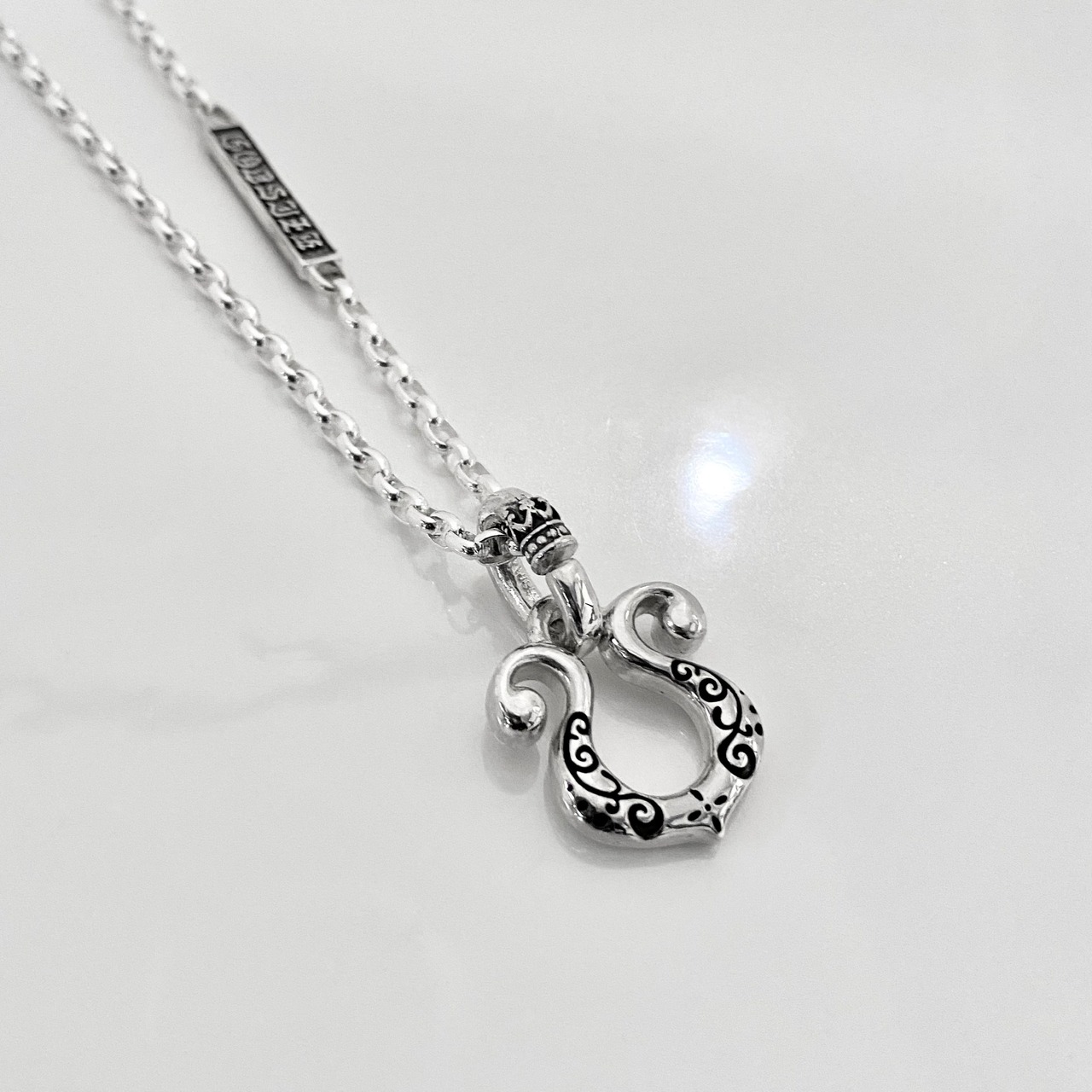 RHYTHMIC HORSESHOE : IVY NECKLACE #1 with GODSIZE® I.D. TAG / リズミックホースシュー・アイビーネックレスゴッドサイズ® I.D.タグ